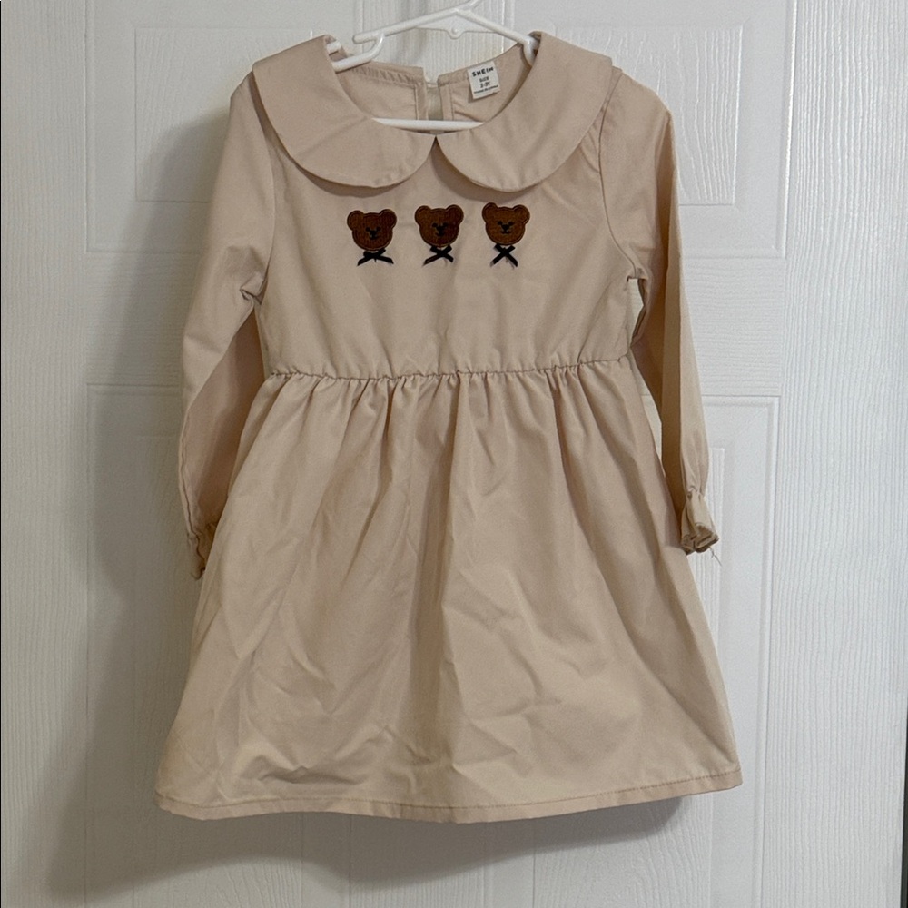 SHEIN Beige Kids Dress with Bear Accents
